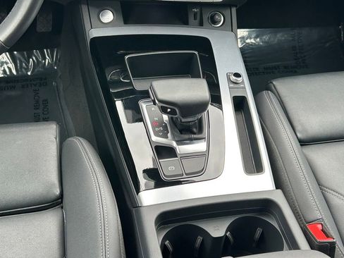 Used 2025 Audi Q5 2.0T Premium image 22