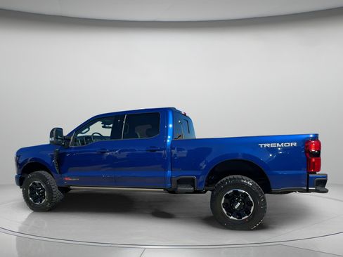 New 2026 Ford F250 Lariat w/ Tremor Off-Road Package image 17