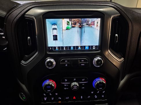 Used 2021 GMC Sierra 2500 Denali w/ Denali Black Diamond Edition image 27