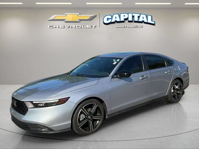 Used 2023 Honda Accord Sport image 1