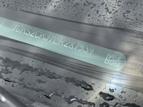 Used 2020 GMC Yukon Denali image 26