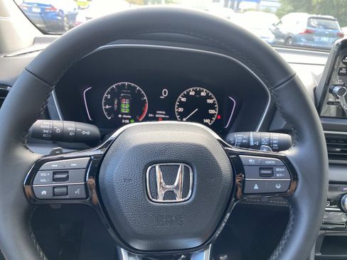 New 2025 Honda Pilot EX-L image 14