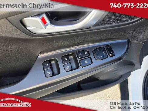 Used 2023 Hyundai Kona SEL w/ Convenience Package FWD image 15
