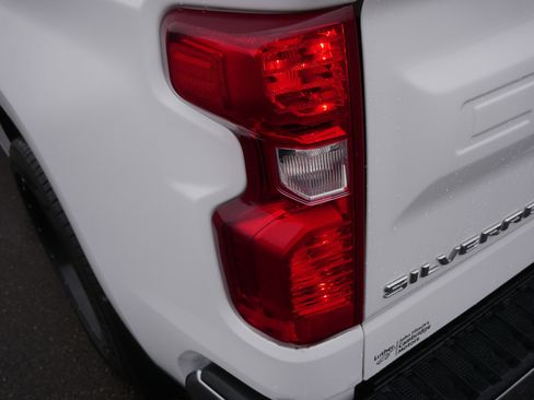 Used 2020 Chevrolet Silverado 1500 LT w/ All-Star Edition image 19