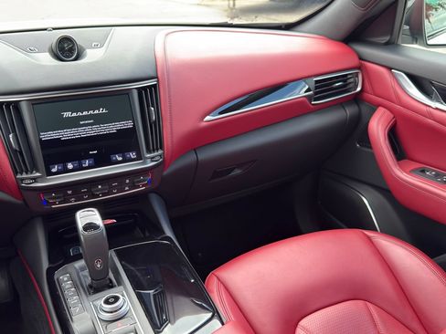 Certified 2023 Maserati Levante Modena AWD/4WD image 31