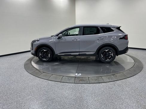 New 2026 Kia Sportage EX image 8