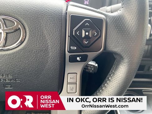 Used 2022 Toyota 4Runner SR5 Premium image 24