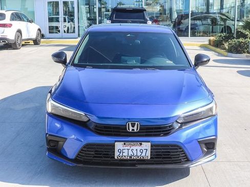 Used 2023 Honda Civic Sport image 2