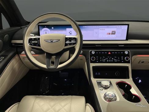 Used 2025 Genesis GV80 3.5T Prestige image 5