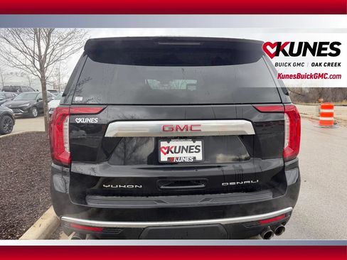 Used 2024 GMC Yukon Denali w/ Advanced Technology Package AWD/4WD image 6