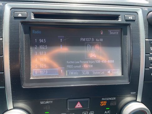 Used 2014 Toyota Camry SE w/ Fleet Convenience Package FWD image 19