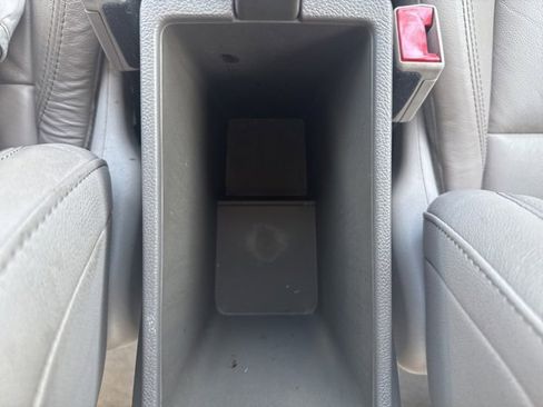 Used 2018 Chevrolet Cruze Premier w/ Enhanced Convenience Package image 26