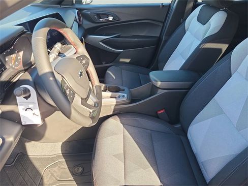 New 2026 Chevrolet Trax RS image 18