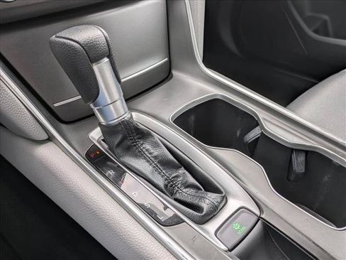 Used 2018 Honda Accord LX image 13
