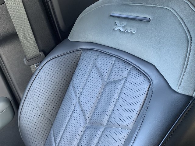 Used 2027 Kia Telluride SX Prestige X-Pro AWD/4WD image 12
