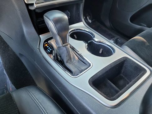 Used 2018 Jeep Grand Cherokee Altitude AWD/4WD image 21