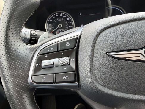 Certified 2025 Genesis G70 2.5T AWD/4WD image 27