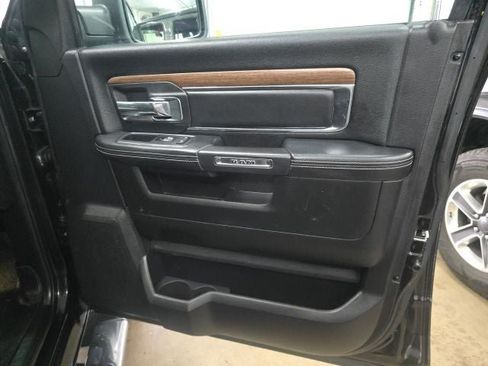 Used 2016 RAM 1500 Laramie w/ Convenience Group AWD/4WD image 7