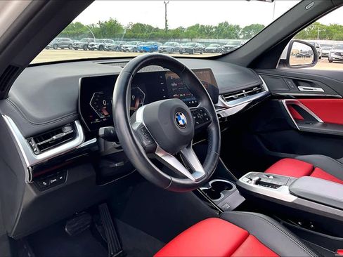 Used 2025 BMW X1 xDrive28i image 16