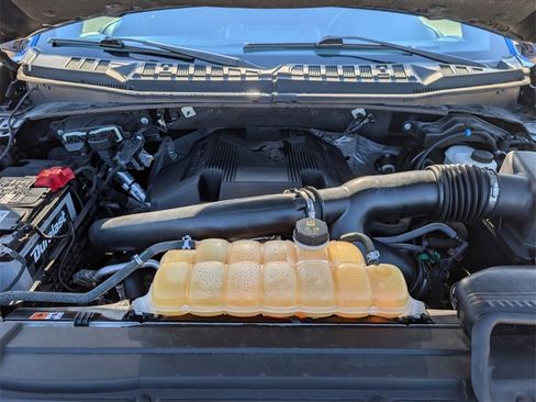 Used 2018 Ford F150 XLT w/ Equipment Group 302A Luxury image 11