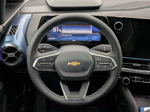 New 2026 Chevrolet Equinox EV LT image 22