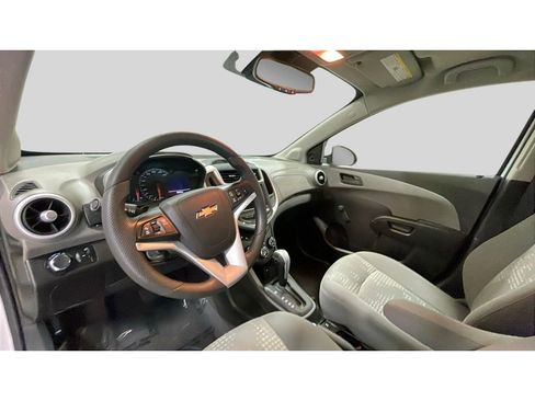 Used 2019 Chevrolet Sonic LT image 10