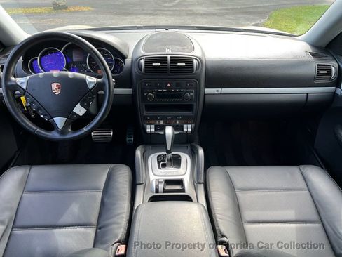 Used 2005 Porsche Cayenne S image 25