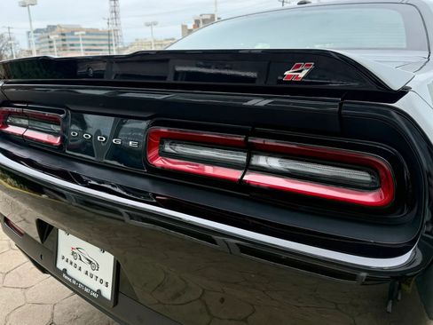 Used 2022 Dodge Challenger GT AWD/4WD image 33