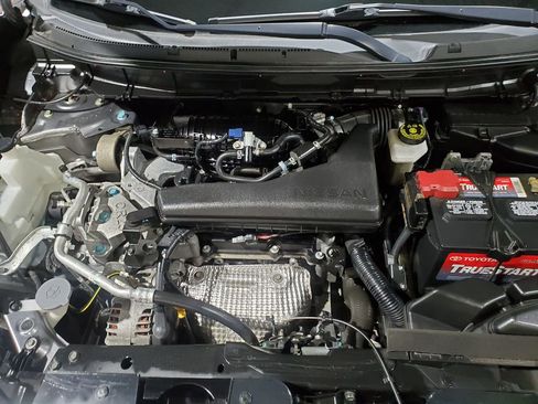 Used 2020 Nissan Rogue S FWD image 43