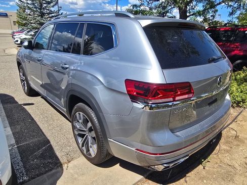 Used 2023 Volkswagen Atlas SEL Premium AWD/4WD image 16