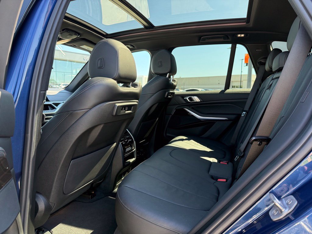 Used 2020 BMW X5 sDrive40i w/ Convenience Package RWD image 18
