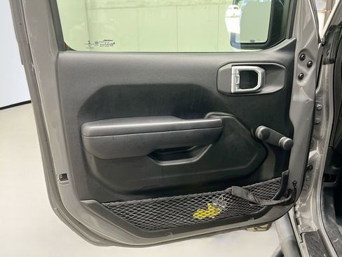 Used 2021 Jeep Gladiator Sport w/ Trailer Tow Package image 16