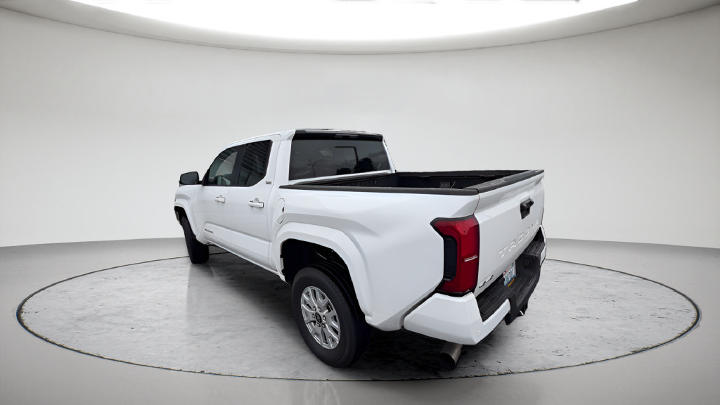 Used 2025 Toyota Tacoma SR5 w/ SR5 Upgrade Package AWD/4WD image 10