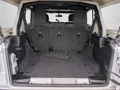 Certified 2021 Jeep Wrangler Unlimited Sahara image 8