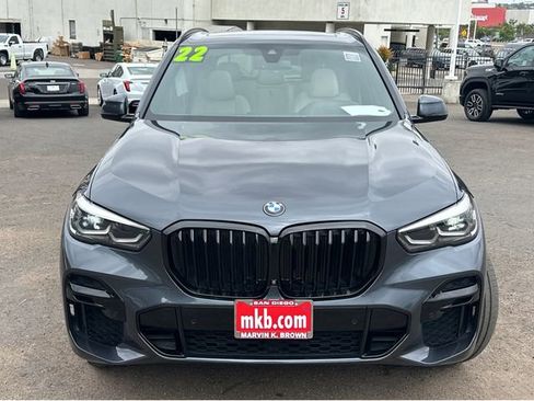 Used 2022 BMW X5 sDrive40i w/ M Sport Package RWD image 2