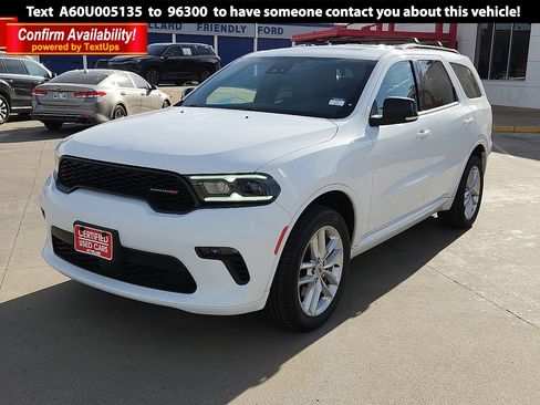 Used 2023 Dodge Durango GT image 1