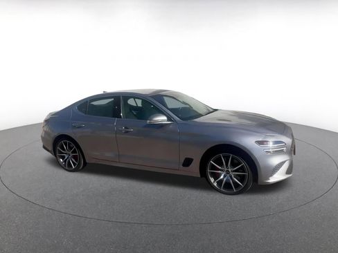 Used 2025 Genesis G70 2.5T image 2