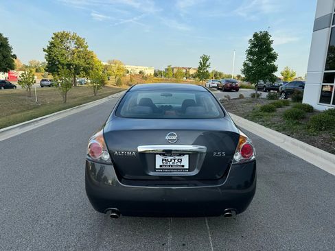 Used 2010 Nissan Altima 2.5 S image 6