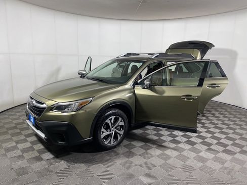 Used 2022 Subaru Outback Touring XT image 11