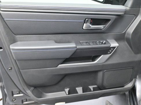 Used 2025 Toyota Tundra Platinum AWD/4WD image 9