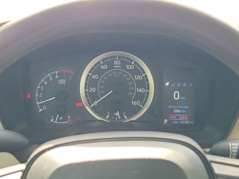 Used 2022 Toyota Corolla LE image 24