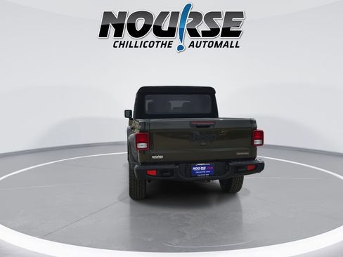 Used 2021 Jeep Gladiator Sport AWD/4WD image 7