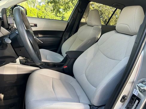 Used 2025 Toyota Corolla Cross L FWD image 15