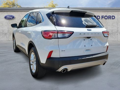 Used 2022 Ford Escape SE w/ Convenience Package AWD/4WD image 4