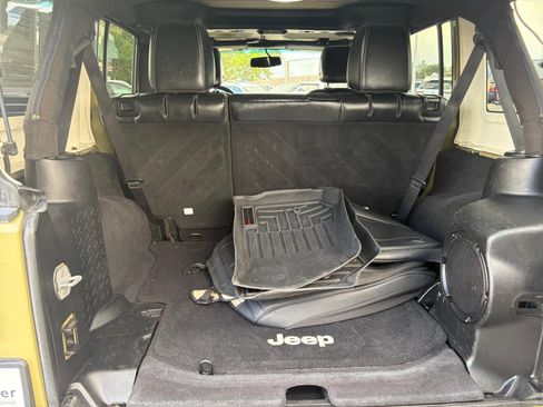 Used 2013 Jeep Wrangler Unlimited Sport AWD/4WD image 16
