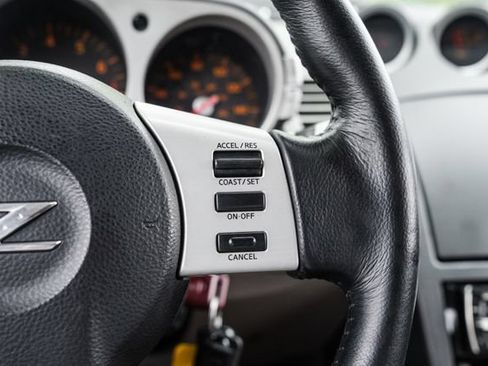 Used 2003 Nissan 350Z Touring RWD image 64