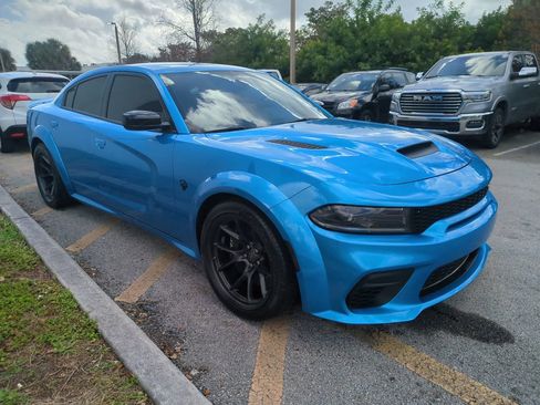 Used 2023 Dodge Charger SRT Hellcat w/ Harman/Kardon Audio Group image 2