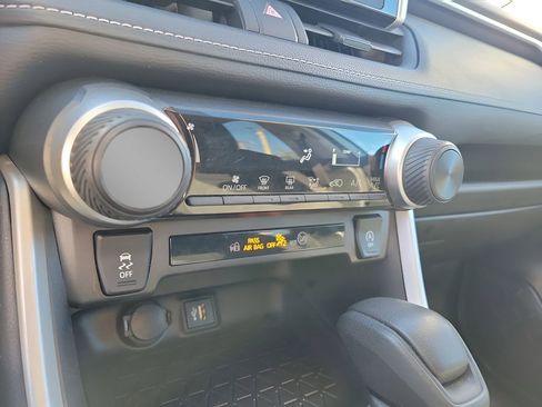 Used 2024 Toyota RAV4 LE image 20