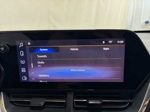 Used 2024 Chevrolet Trax LT w/ Sunroof Package FWD image 49