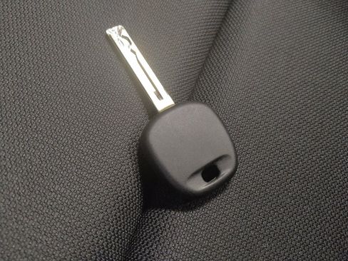 Used 2023 Toyota Corolla LE image 32